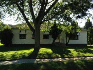 4150 Illinois Ave, Wyoming MI  exterior