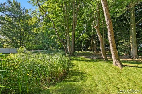 5247 Grn Pne Ct, Grand Rapids MI 49508-6124 exterior