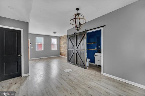 27 Old Dorwart St, Lancaster PA  17603-3647 exterior