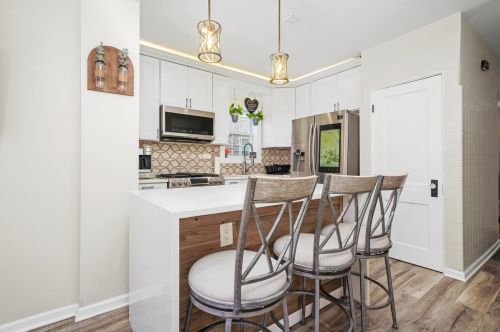 5340 Agatite Ave, Chicago IL 60630-3501 exterior