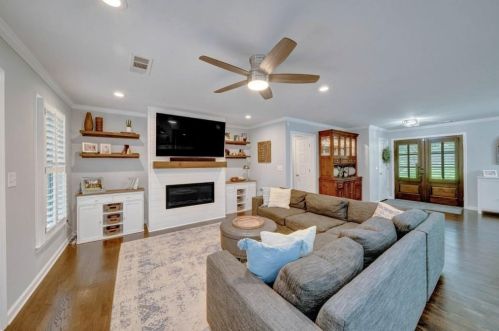 2508 Caladium Dr, Atlanta GA 30345-1325 exterior