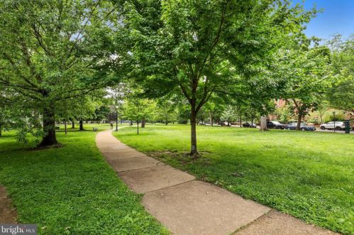 320 G St, Washington DC 20002-4212 exterior