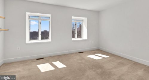 4341 Embassy Park Dr, Washington DC 20016-3607 exterior