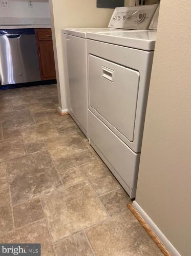 15121 Glade Dr, Silver Spring MD  20906-1543 exterior