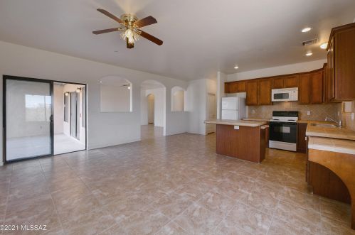 11660 Picture Rocks Rd, Tucson AZ 85743-8770 exterior