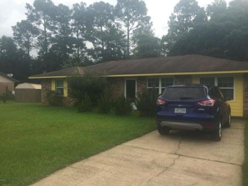 16002 Franklin Dr, Biloxi, MS 39532-2727