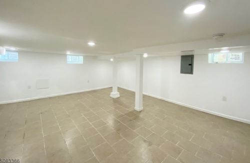 101 Holsman St, Paterson NJ  07522-1820 exterior