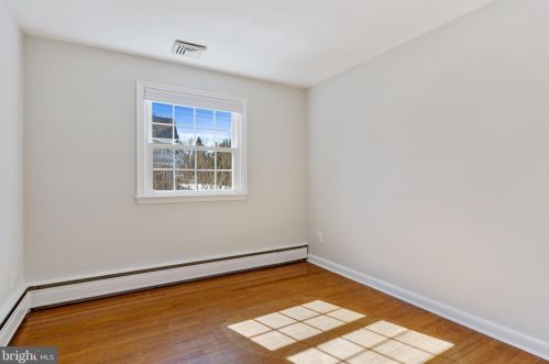 423 Old Lancaster Rd, Berwyn PA exterior