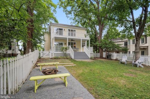 1847 47 Pl, Washington DC 20007-1910 exterior