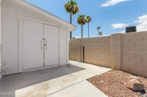 14824 30 Dr, Phoenix AZ 85009-5751 exterior