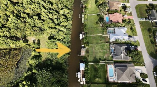 119 Royce Ave, Fort Pierce FL 34983-1238 exterior