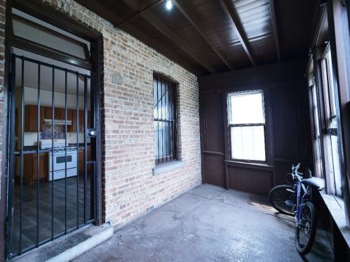 6636 Washtenaw Ave, Chicago IL 60629-1718 exterior