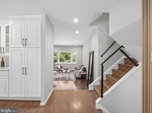 11839 Enid Dr, Rockville MD 20854-3454 exterior