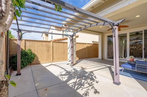 2994 Beatty Dr, Folsom CA  95762-7000 exterior