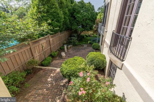 3524 Edmunds St, Washington DC 20007-1463 exterior