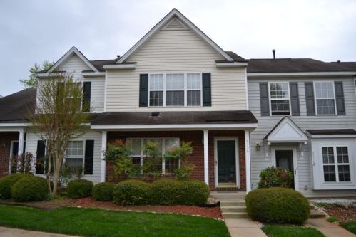 6336 Hibiscus Ct, Whitsett, NC 27377-9295