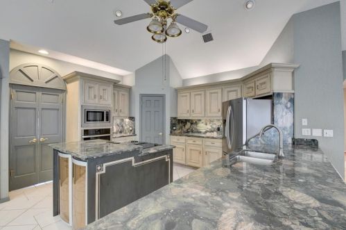 1823 Mountain Aspen Ln, Humble TX 77345-2165 exterior