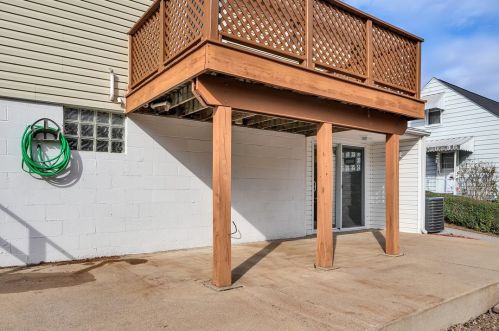 1255 Chestnut St, Monaca PA 15061-1042 exterior