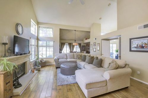 107 Lost Lake Ct, Folsom, CA 95630-7105