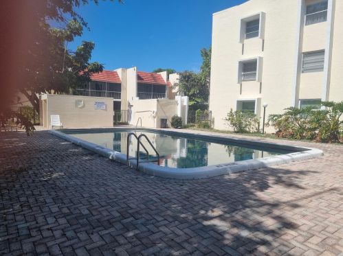 630 13th St, Boca Raton FL 33486-2477 exterior