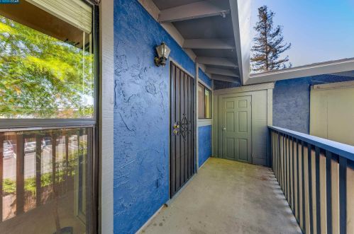 57 Monte Cresta Ave, Concord CA  94523-4213 exterior