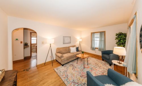 3138 81st St, Milwaukee, WI 53222-3810