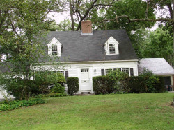 250 Quinobequin Rd, Newton, MA 02468-1817
