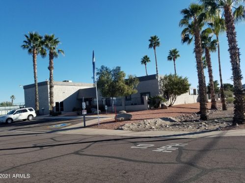 1705 Charleston Ave, Phoenix AZ 85023-1218 exterior