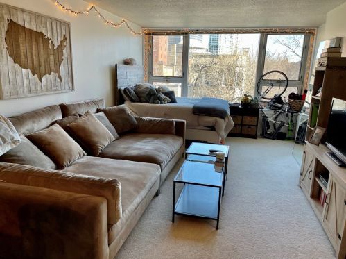 2728 Hampden Ct, Chicago IL 60614-1648 exterior