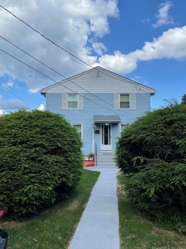 43 Grandview St, New Britain CT 06053-3048 exterior