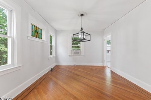 16 Newton Pl, Irvington NJ  07111-1408 exterior