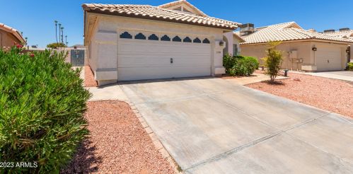 11840 44th St, Phoenix AZ  85044-2424 exterior