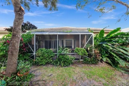 7648 New Holland Way, Boynton Beach FL 33437-6342 exterior