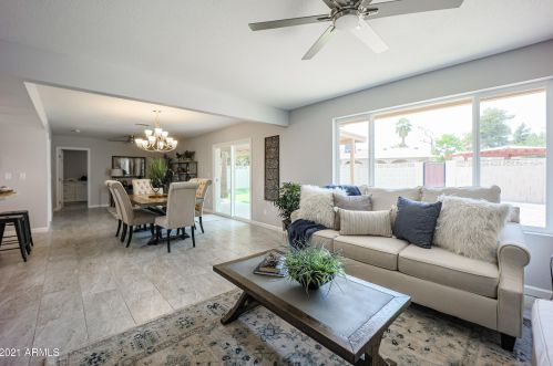 10622 40th St, Phoenix AZ  85028-3422 exterior