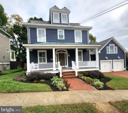 21 Groves Ave, Alexandria VA  22305-2508 exterior