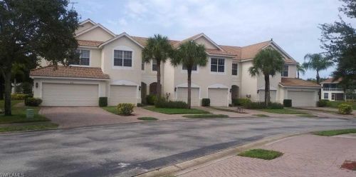 1032 Hampton Cir, Naples, FL 34105-4821