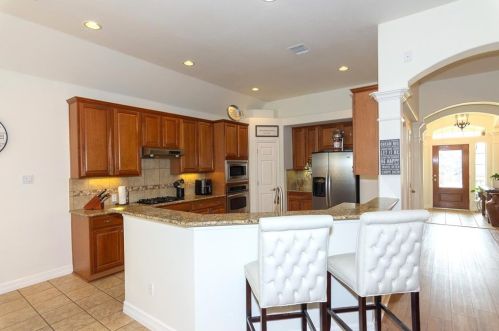 12504 Emerald Oaks Dr, Austin TX 78748 exterior