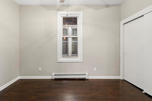 1527 30th St, Milwaukee WI  53208-2405 exterior