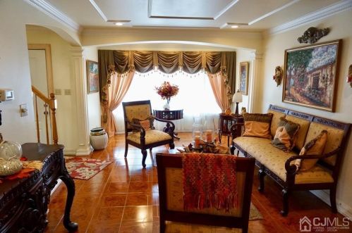 312 Kirkland Pl, Perth Amboy, NJ 08861-3809