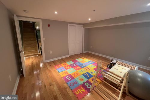 991 Marshall St, Philadelphia PA  19123-1306 exterior