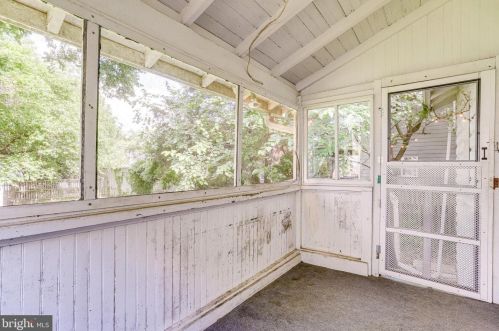 1801 Commonwealth Ave, Alexandria VA 22301-1403 exterior