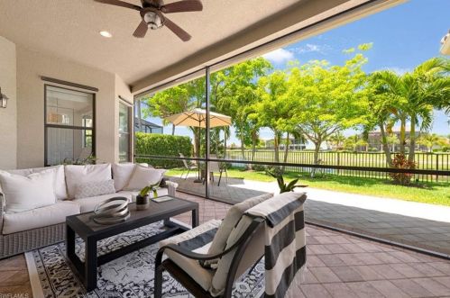 3263 Atlantic Cir, Naples FL 34119-8636 exterior