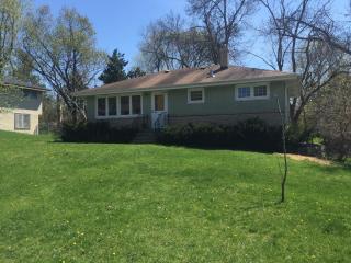 476 Lovell Ave, Saint Paul, MN 55113-4615