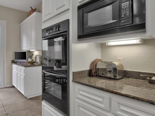 5108 34 Pl, Phoenix AZ 85018-1543 exterior