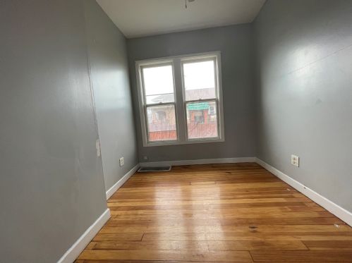 1212 Cora St, Joliet IL 60435-4319 exterior