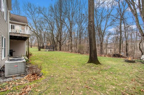 7180 Inverness Dr, Kalamazoo MI 49009-3935 exterior