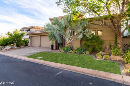 6508 25th Way, Phoenix AZ  85016-8934 exterior