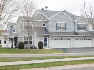 2196 Shamrock Pl, Chaska, MN 55318-5404