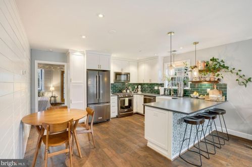 2602 Commonwealth Ave, Alexandria VA 22305-2526 exterior