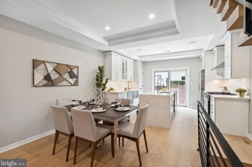 2200 Kater St, Philadelphia PA 19146-1139 exterior